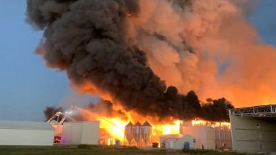 ne of the US's Largest Chicken Farms Goes Up in Flames