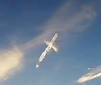 Cross in sky over Berlin, Germany, June 26th 2025